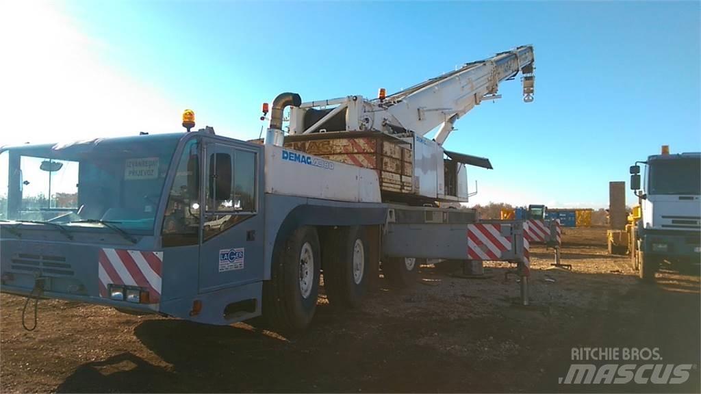 Demag AC 180 Ruw terrein kranen