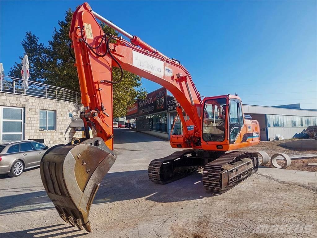 Doosan SOLAR 225NLC-V Rupsgraafmachines