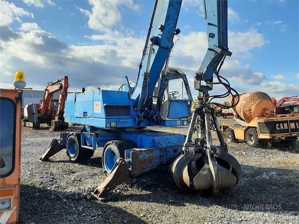 Fuchs F 713,3M Waste / industry handlers