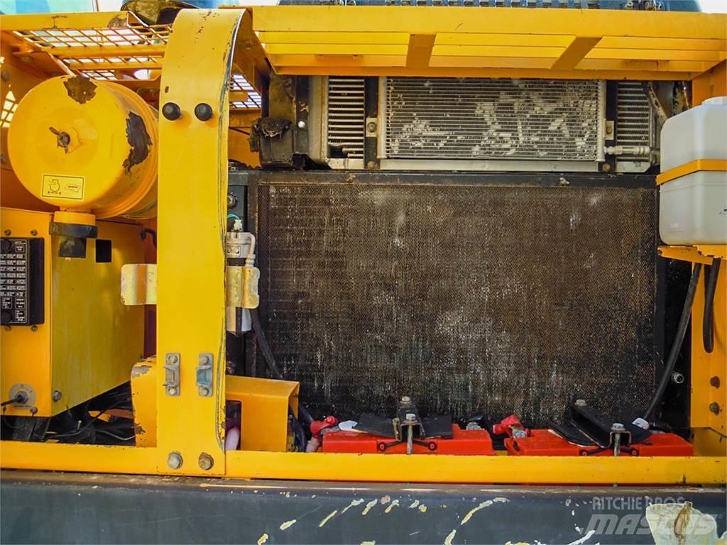 Hyundai R250LC-7 Rupsgraafmachines