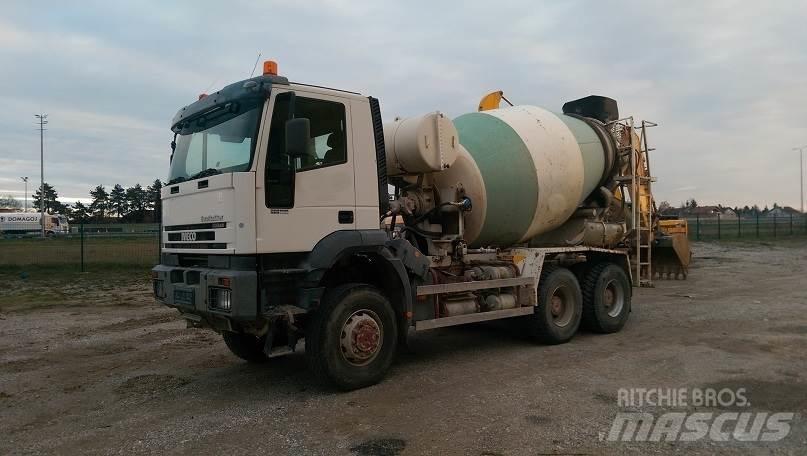 Iveco EUROTRAKKER MP380 Betonmixers en pompen