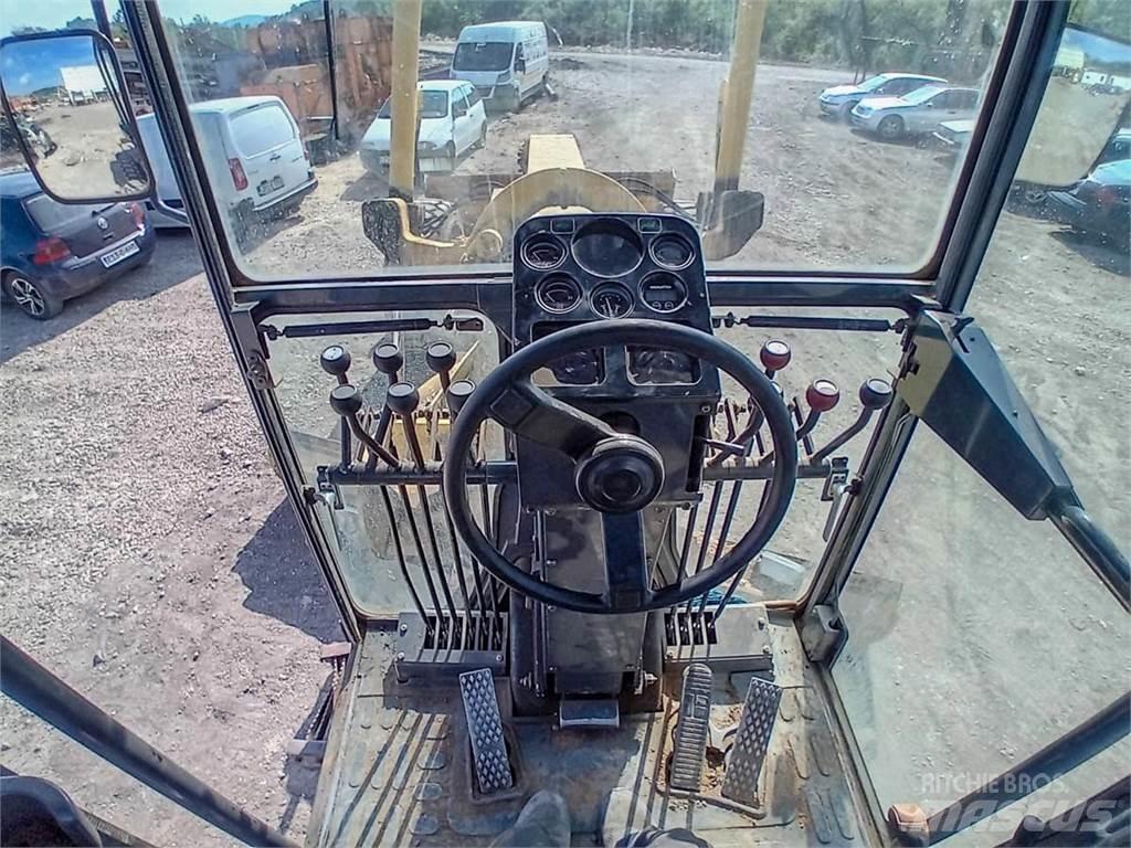 Komatsu GD655-3A Graders