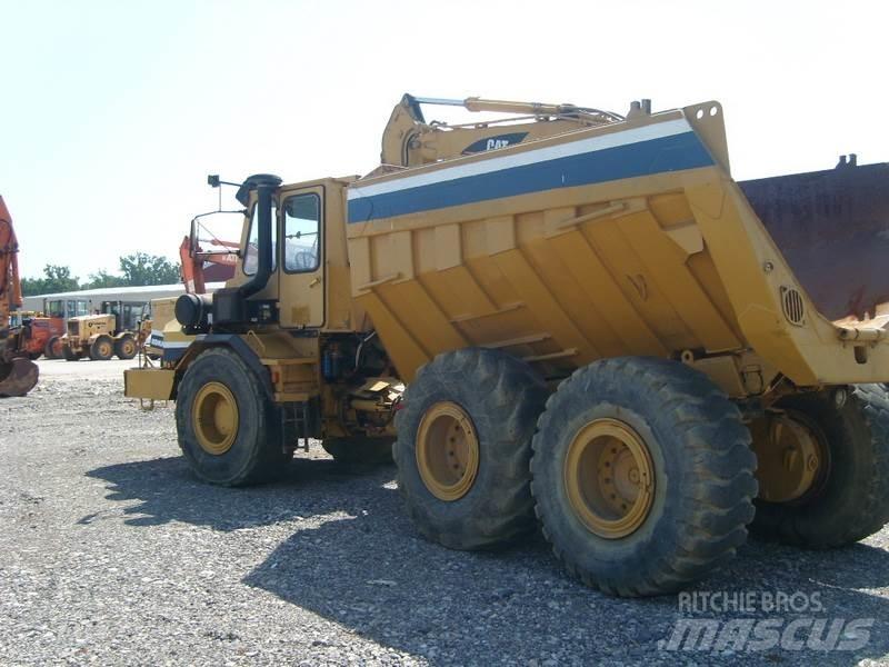Komatsu HA270-3 Knik dumptrucks
