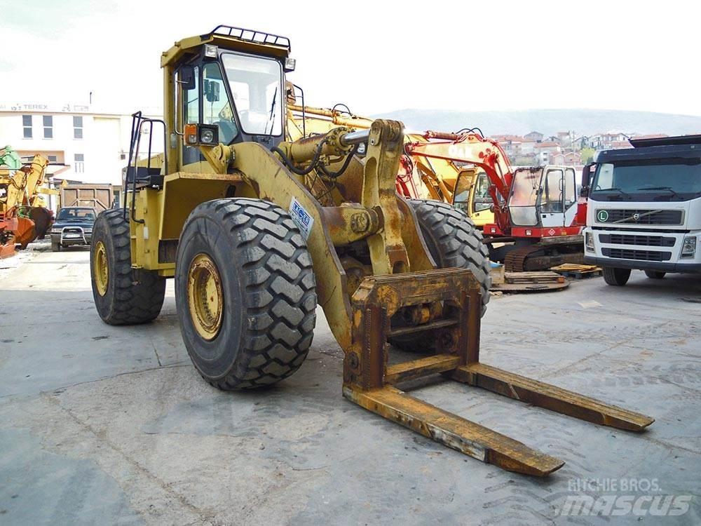 Komatsu WA500-1 Wielladers