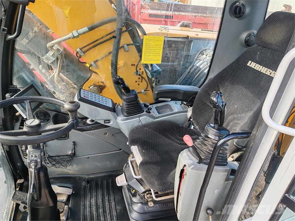 Liebherr A 914 Litronic Wielgraafmachines