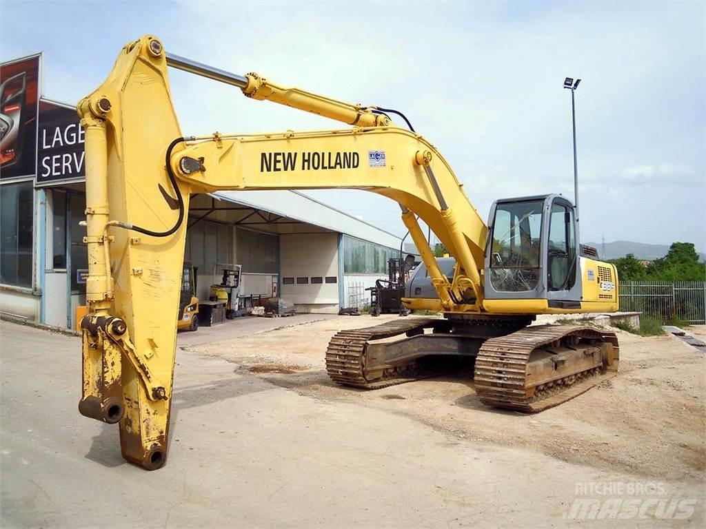 New Holland E 385 Rupsgraafmachines