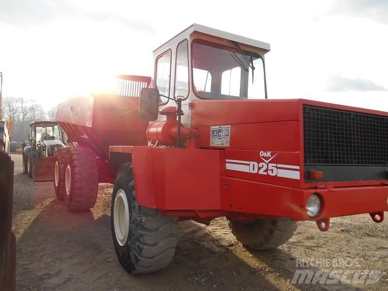 O&K D25 Knik dumptrucks