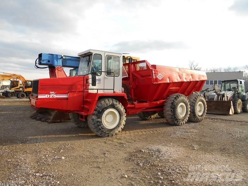 O&K D25 Knik dumptrucks
