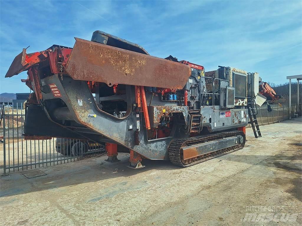 Sandvik QI 240 Mobile crushers