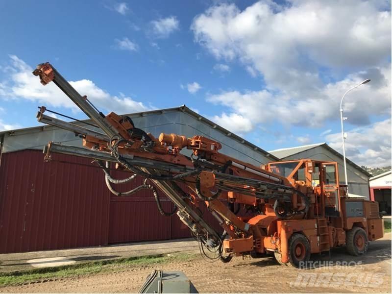 Tamrock Super 316G/CAB Surface drill rigs