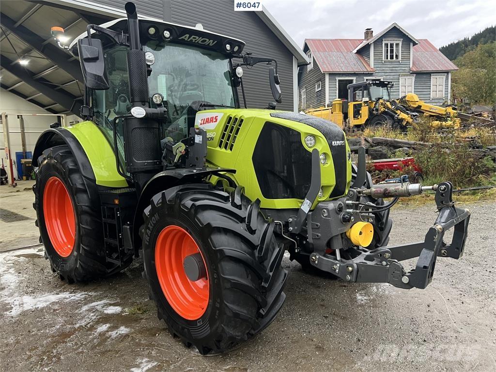 CLAAS 550 Tractoren
