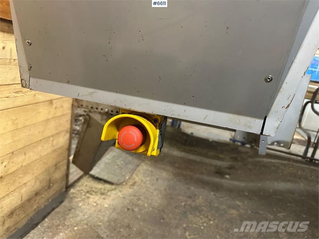 Delaval FW 200 Mengvoedermachines