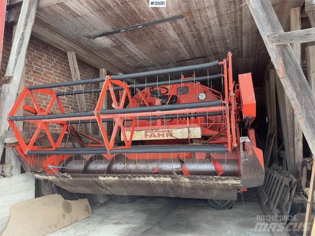 Deutz Fahr M900 Maaidorsmachines