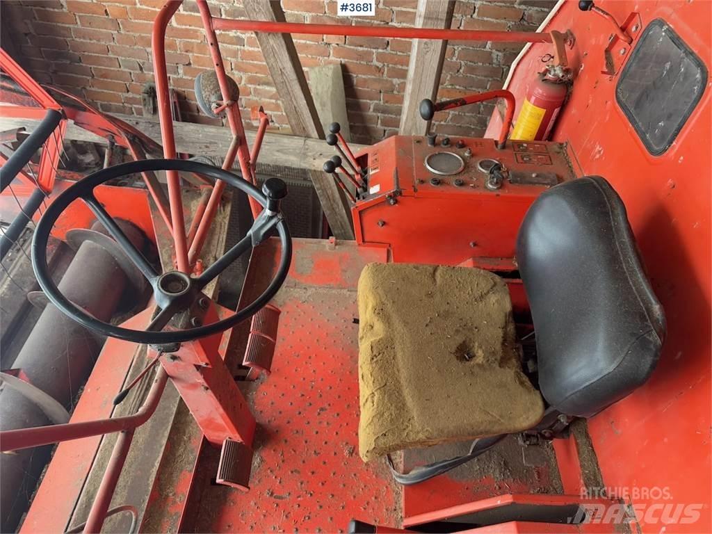 Deutz Fahr M900 Maaidorsmachines