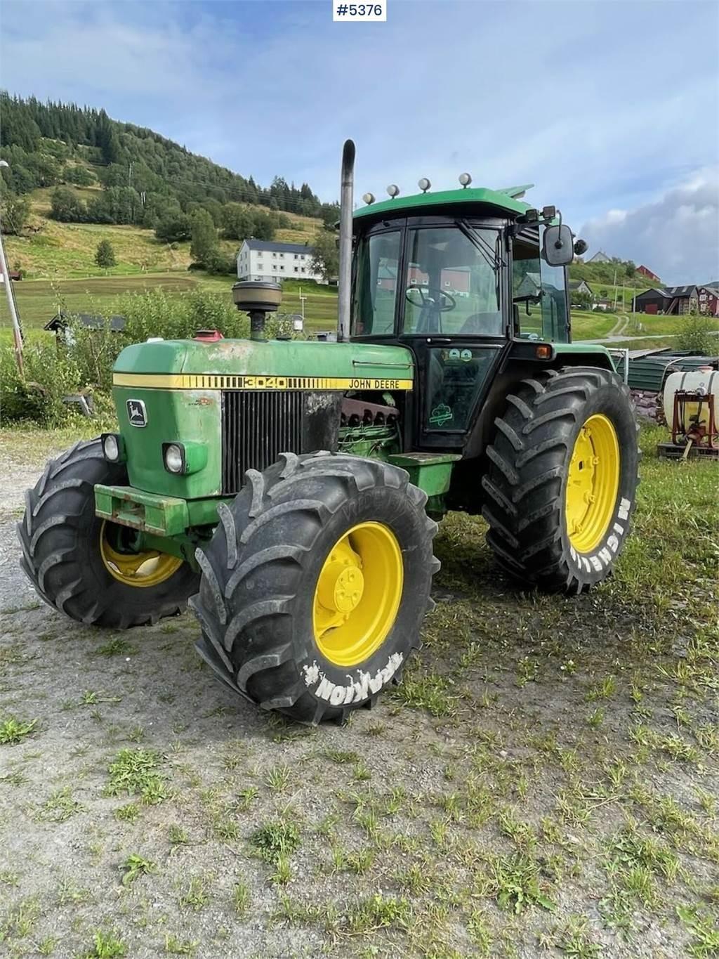 John Deere 3040HL Tractoren