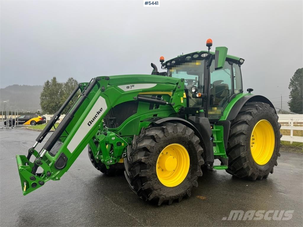 John Deere 6R 215 Tractoren