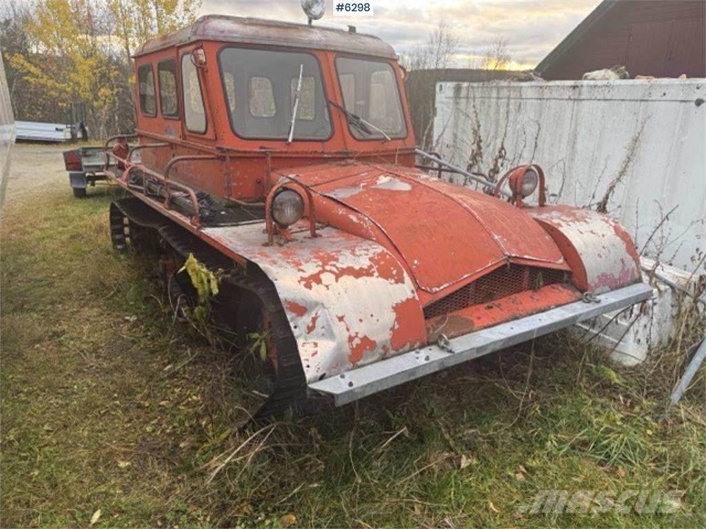  Snow trace St 4 Gesloten bedrijfswagens