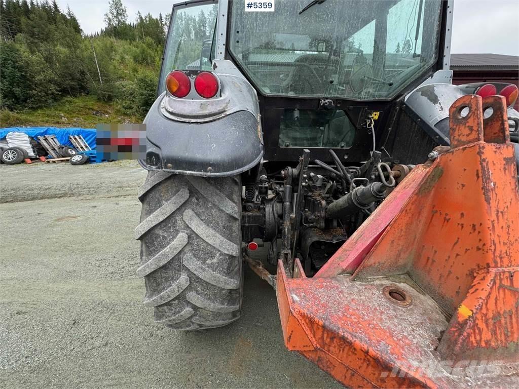 Valtra M120-4 Tractoren
