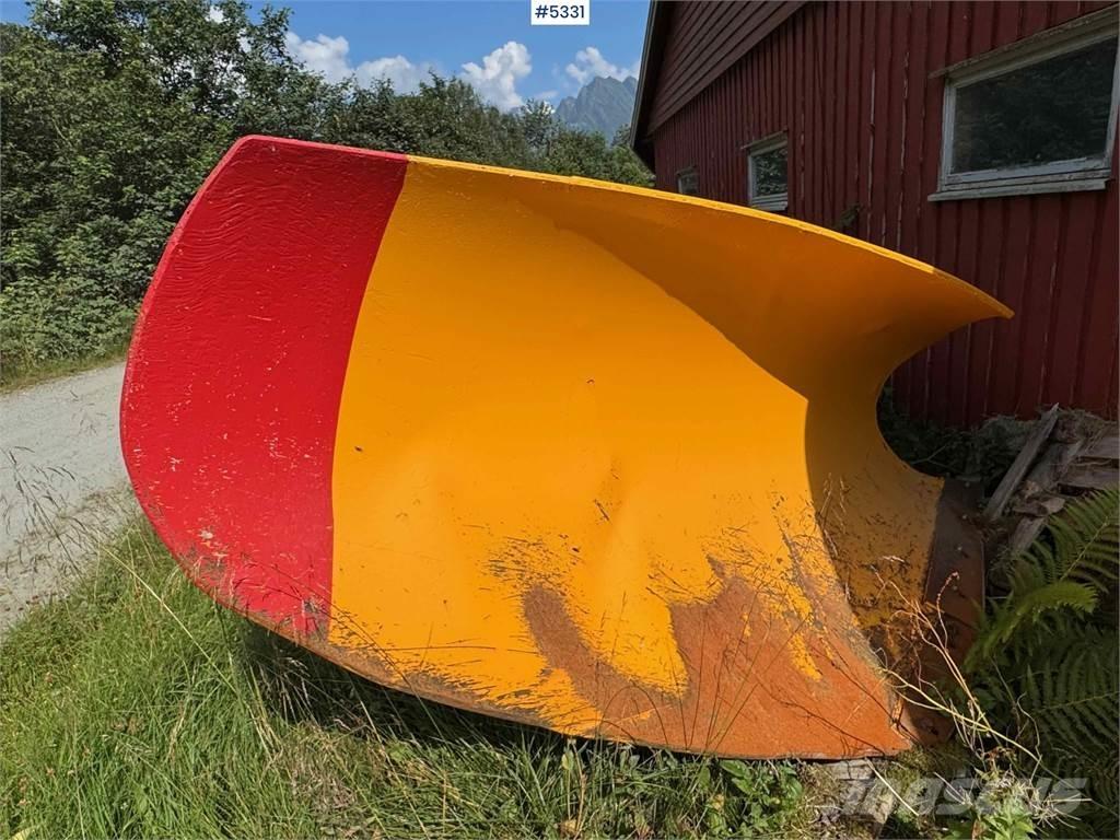 Viking L275E Sneeuwschuivers en -ploegen