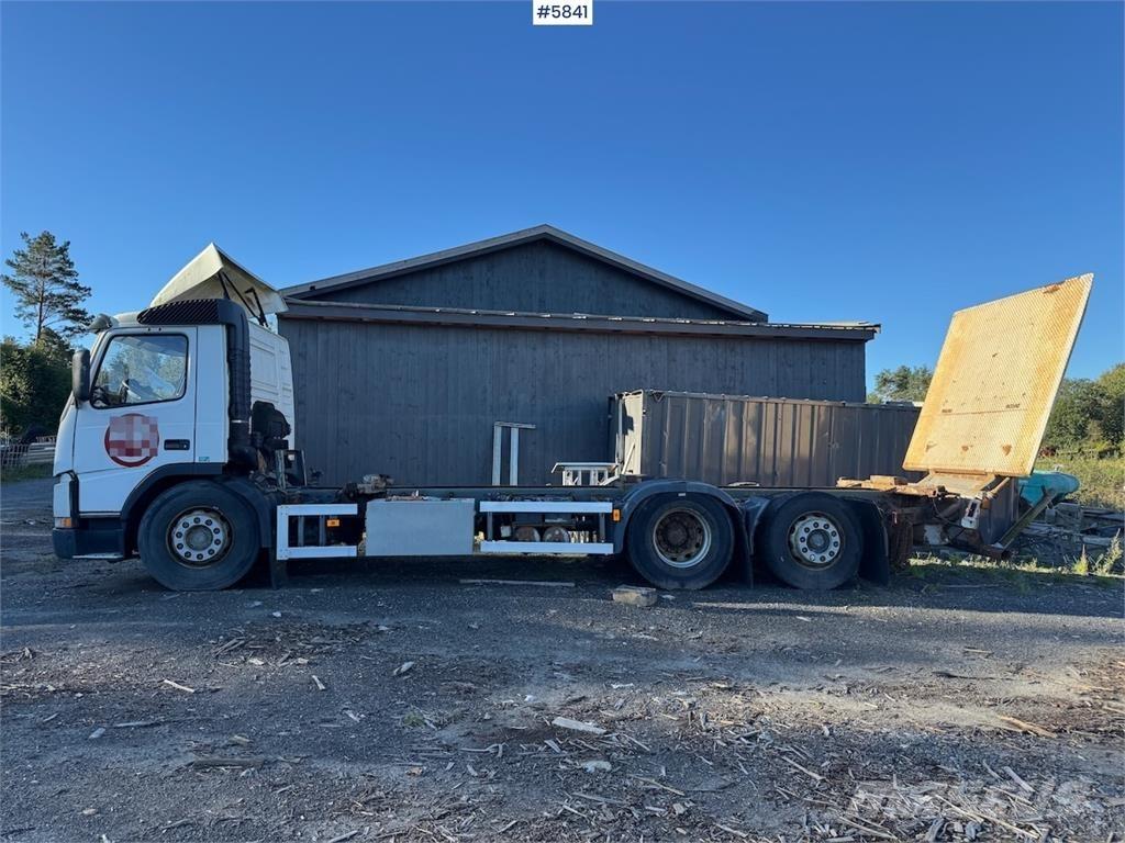 Volvo FM 6x2. Anders