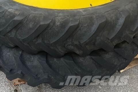  230/95R32 - 270/95R44 Banden, wielen en velgen