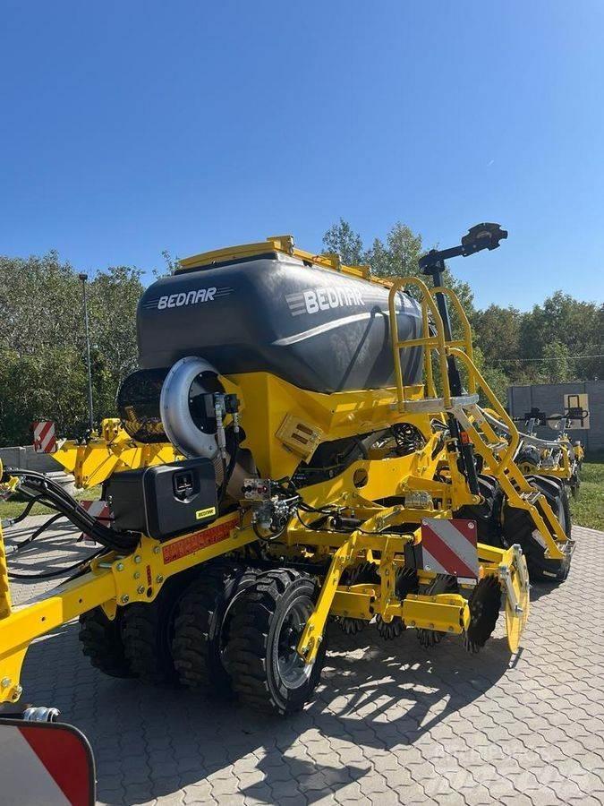 Bednar Omega 3000L Overige grondbewerkingsmachines en accessoires