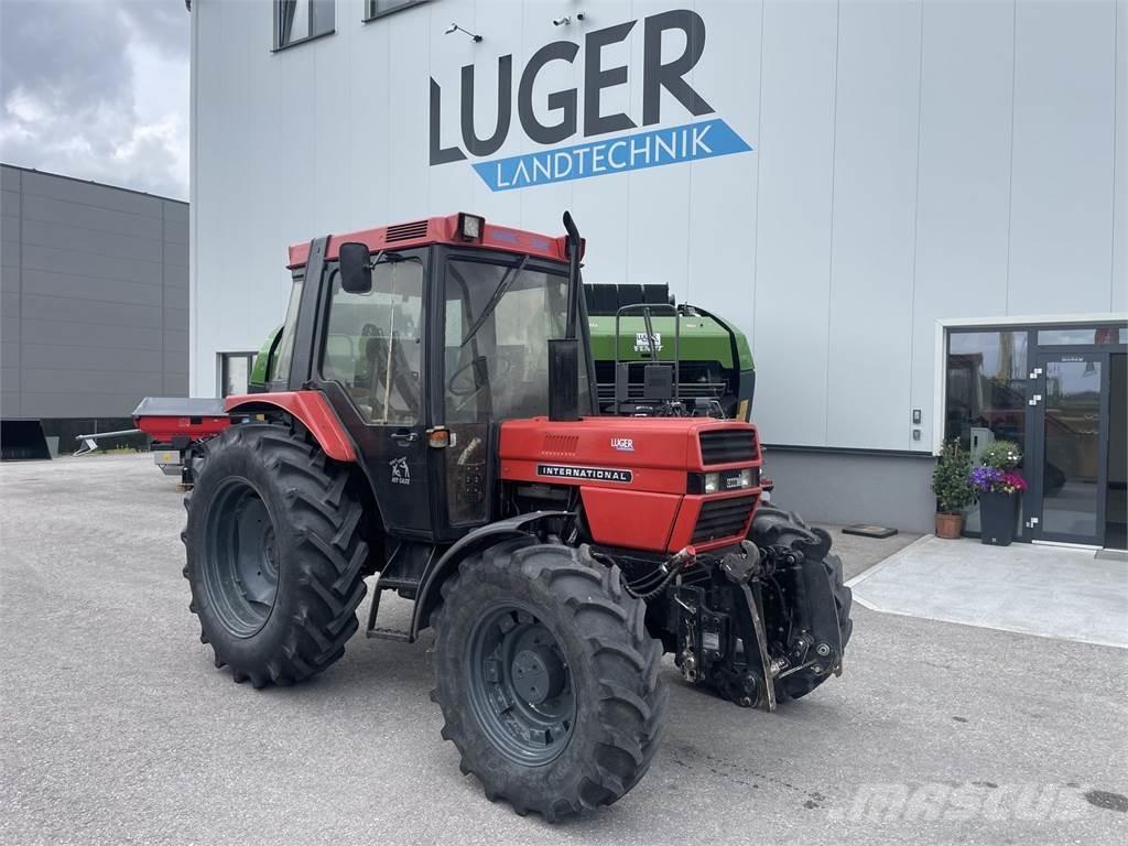 Case IH 885 XLA Tractoren