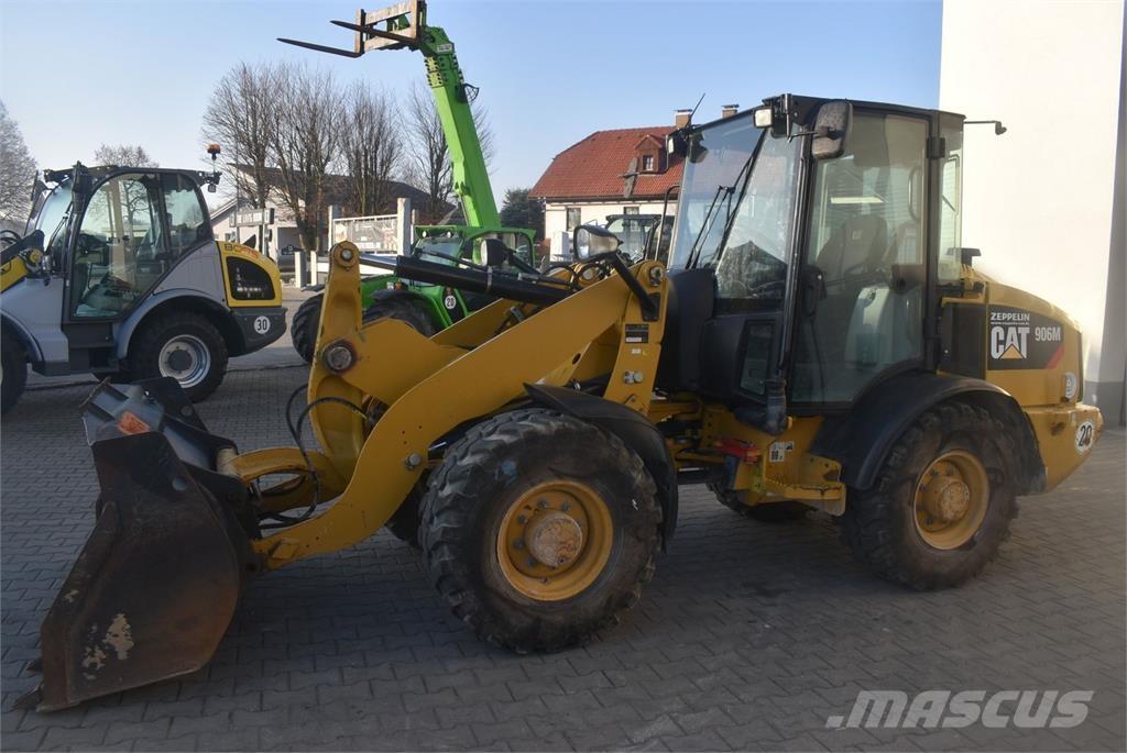 CAT 906M Wielladers