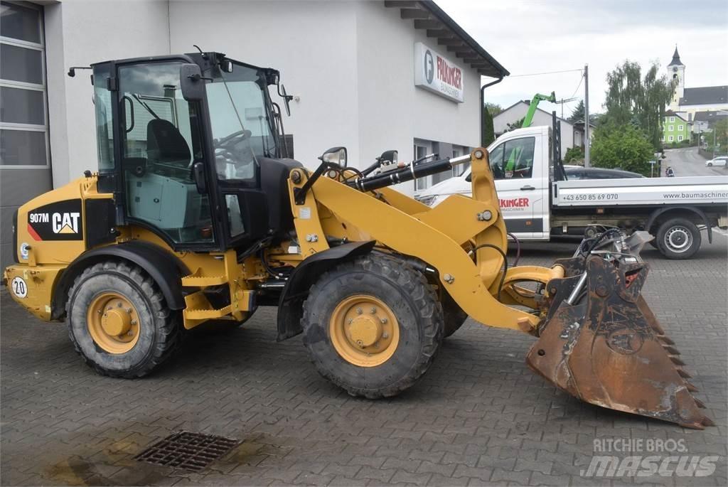 CAT 907M Wielladers