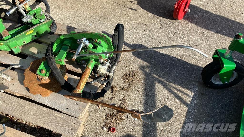  CFS Vinox links Overige wijnbouwmaterieel