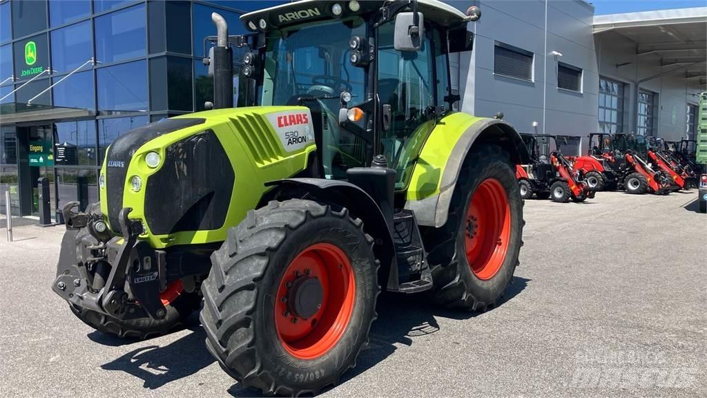 CLAAS ARION 530 Tractoren