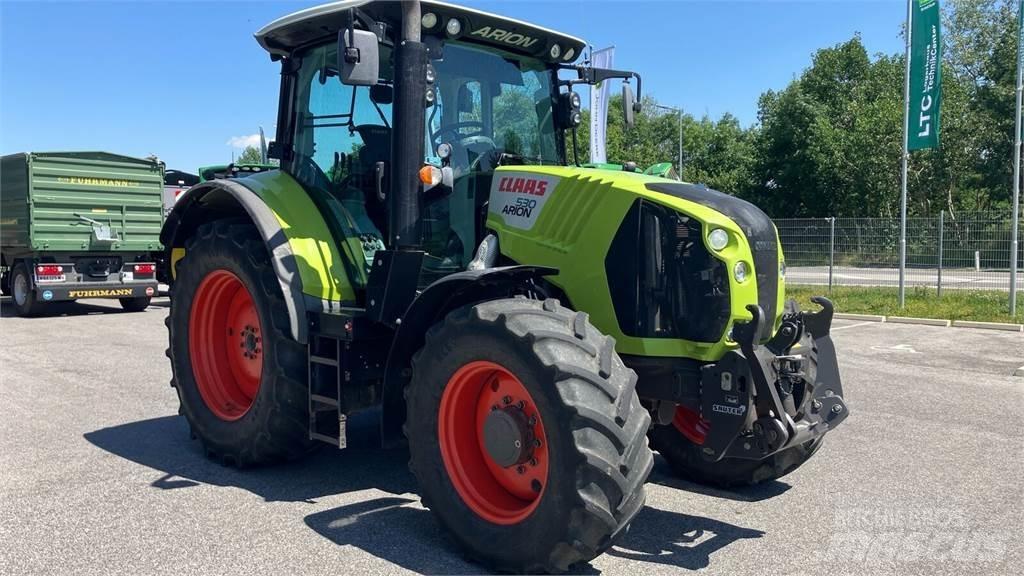 CLAAS ARION 530 Tractoren