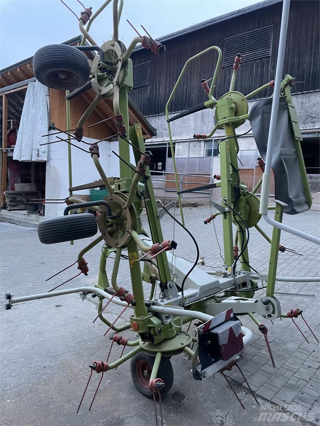 CLAAS VOLTO 700 Schudders
