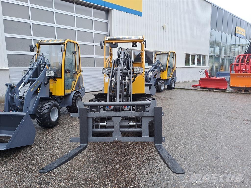 Eurotrac W 12 S Voorladers en gravers