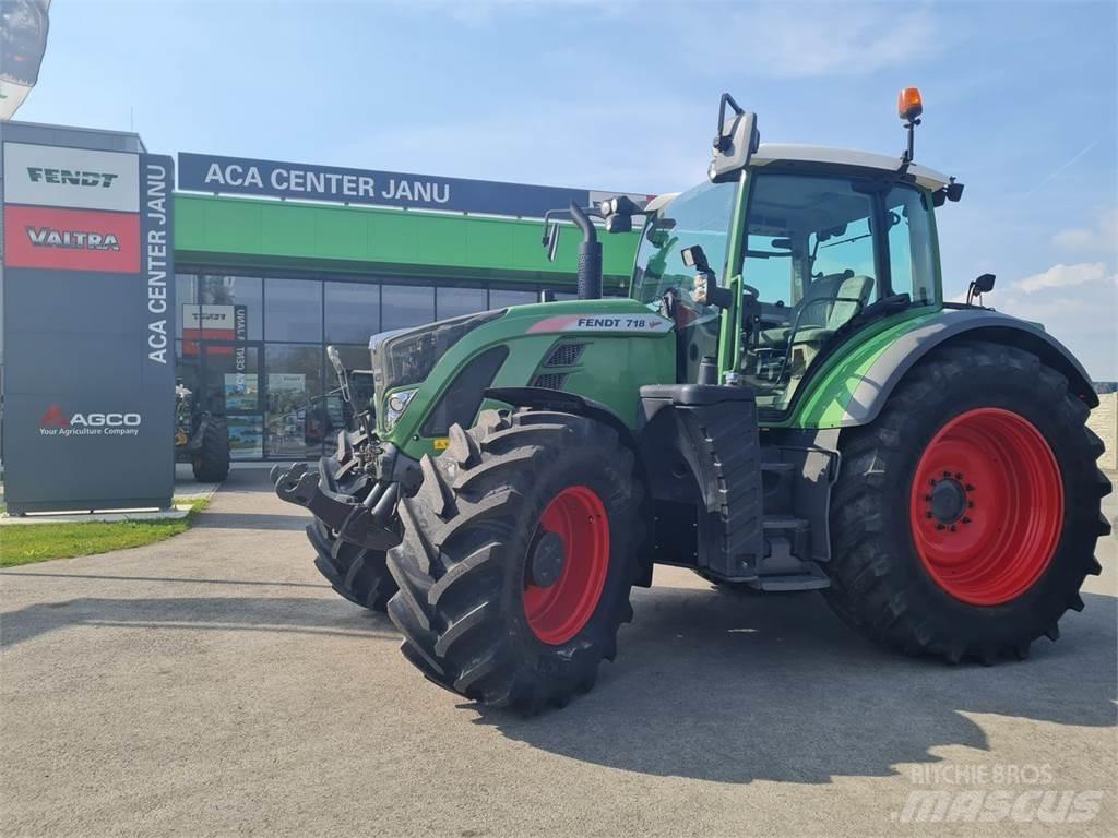 Fendt 718 Vario Tractoren