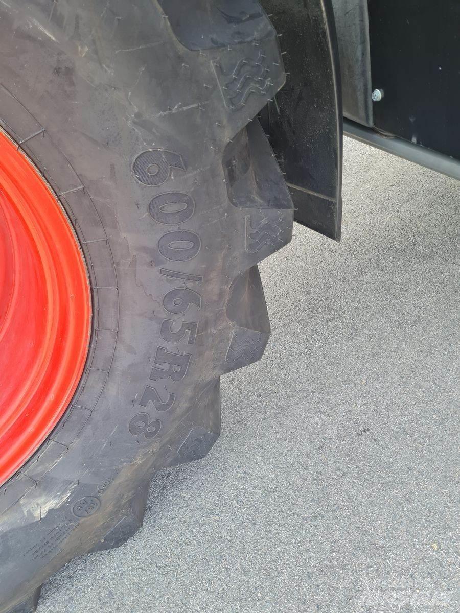 Fendt 718 Vario Tractoren