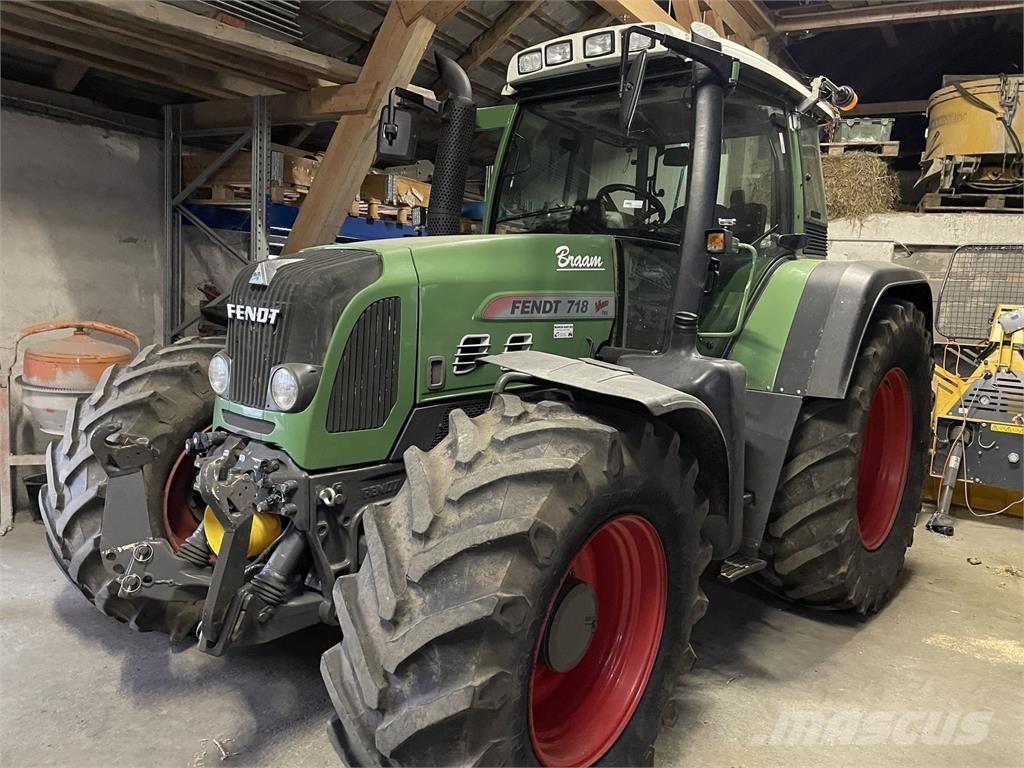Fendt 718 Vario Tractoren
