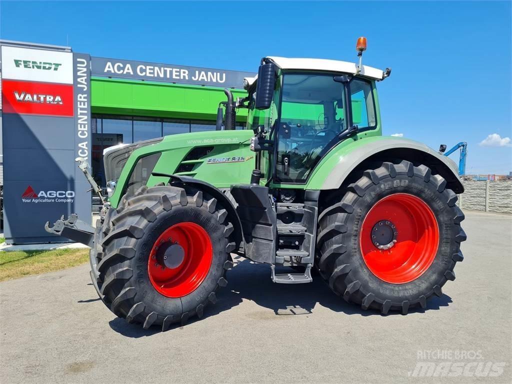 Fendt 828 Vario Tractoren