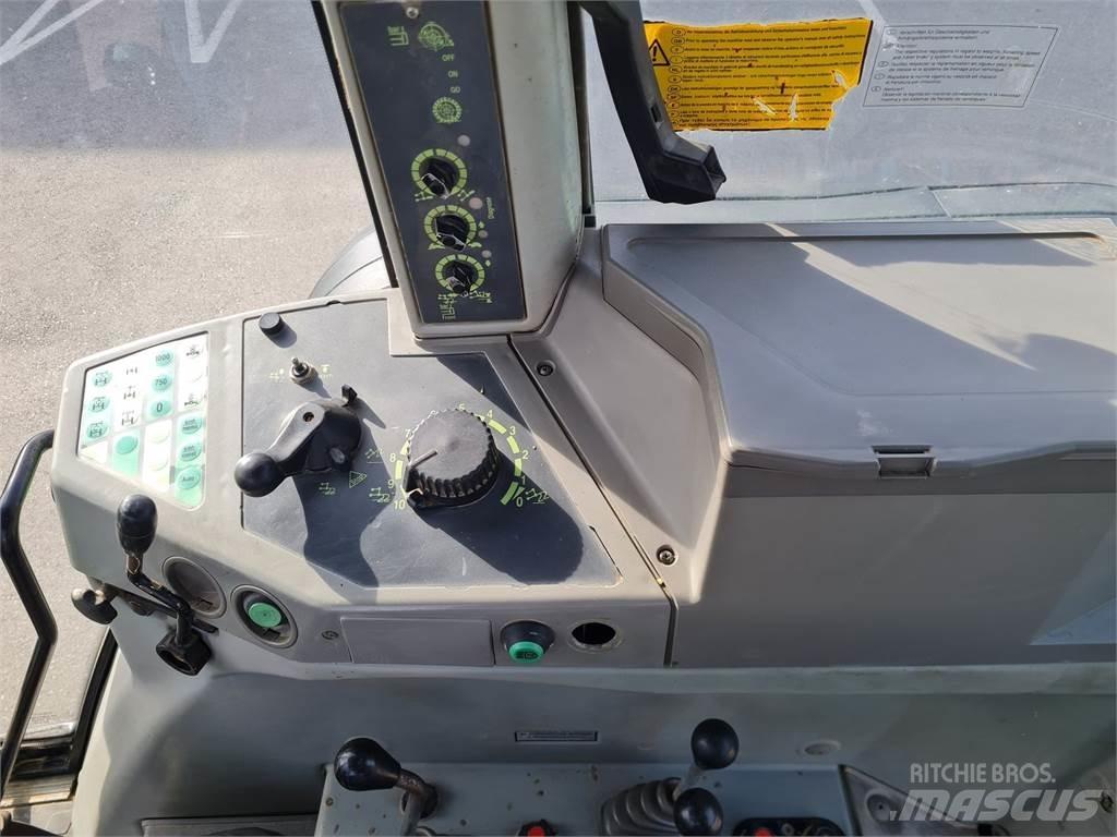 Fendt Favorit 818 Tractoren