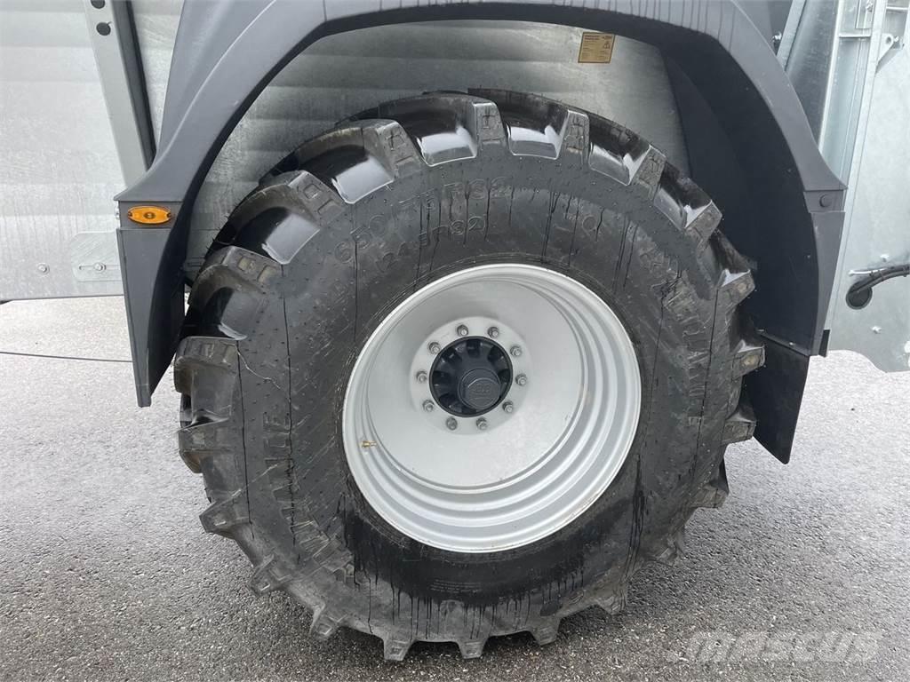 Fliegl ADS 120 Mestverspreider