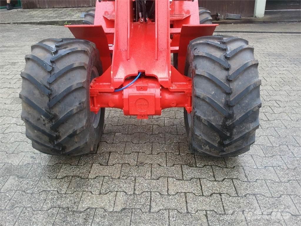 Fuchs F 1244 Voorladers en gravers