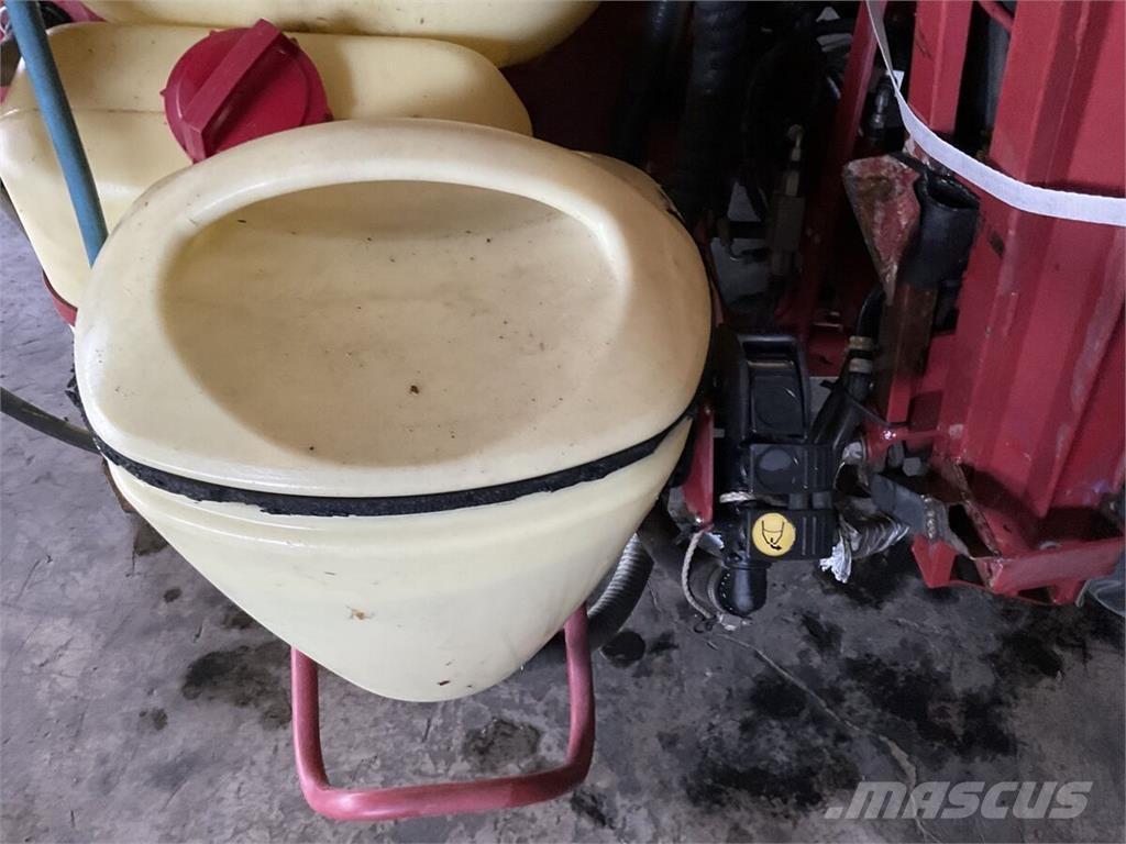 Hardi Master 1200 Getrokken spuitmachines