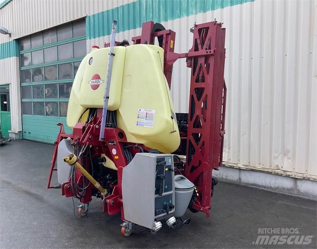 Hardi MEGA 1200 Getrokken spuitmachines