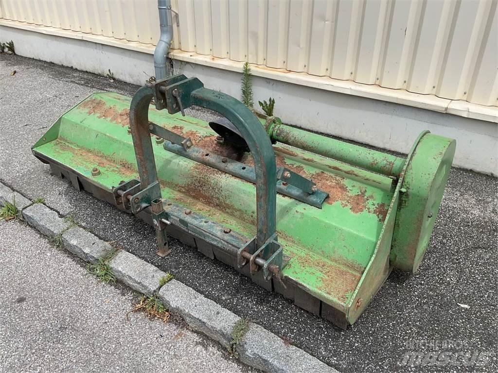 HMF CX 225 Klepelmaaiers