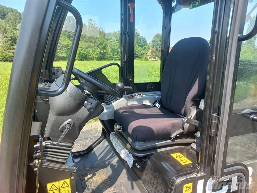 JCB 403 Agri Voorladers en gravers