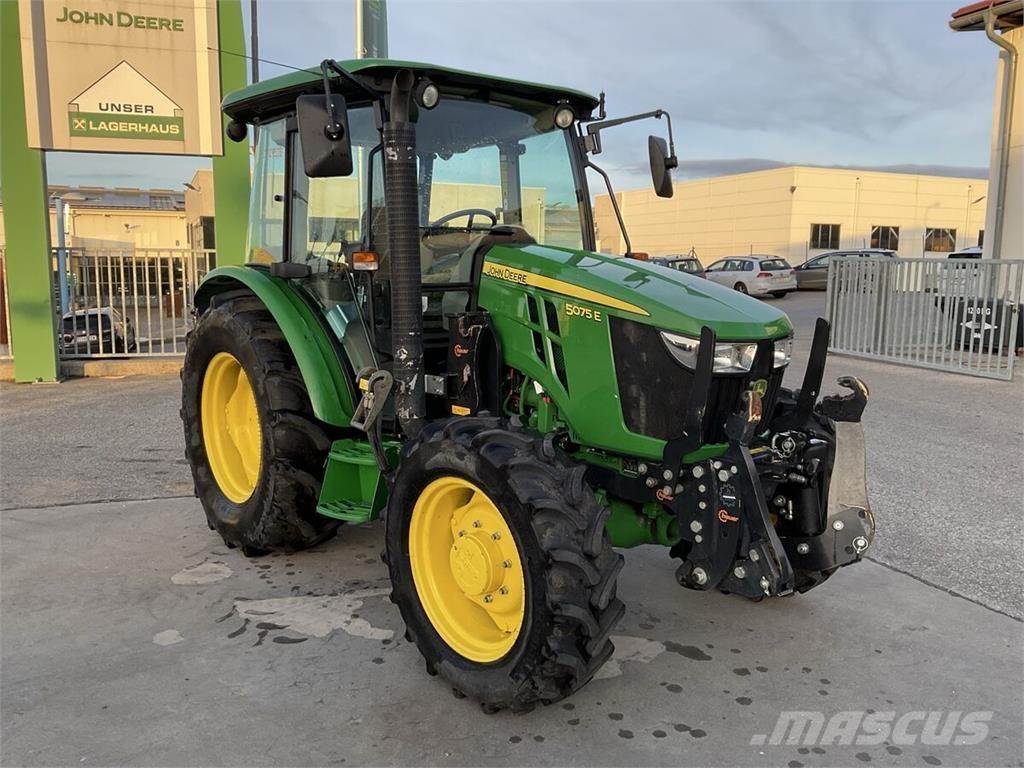 John Deere 5075E Tractoren