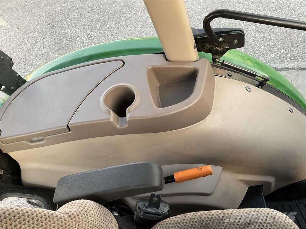 John Deere 5075E Tractoren