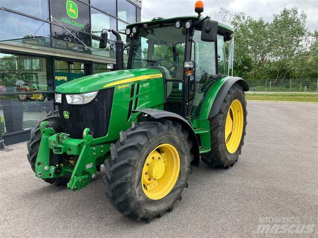 John Deere 5085M Tractoren