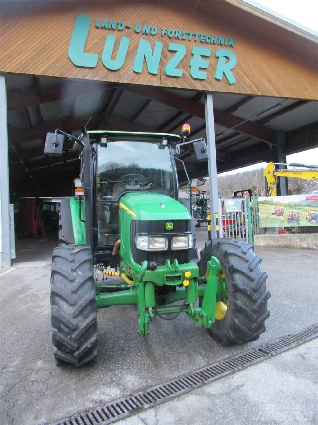 John Deere 5820 Tractoren