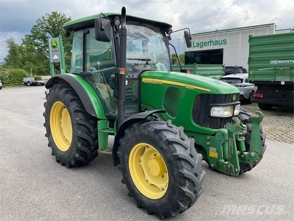 John Deere 5820 Tractoren